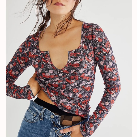Free People Tops - FREE PEOPLE CIARA FLORAL TOP SMALL